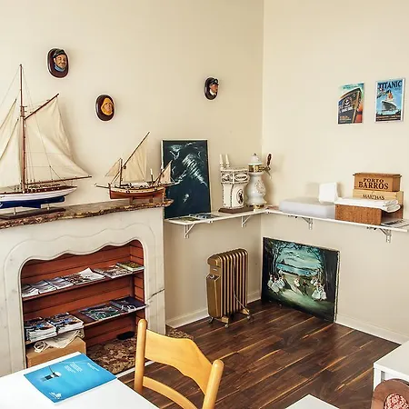 Urban House Hostel Setubal